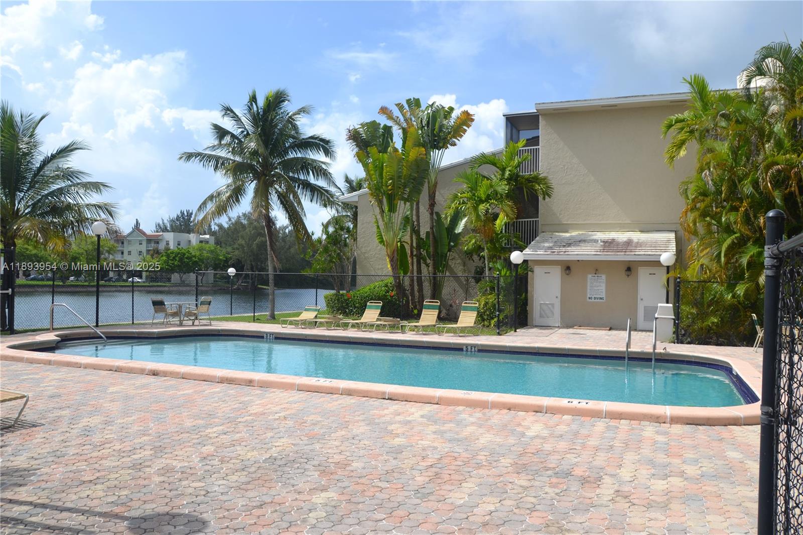 COVE CONDO PHASE I - Residential Lease