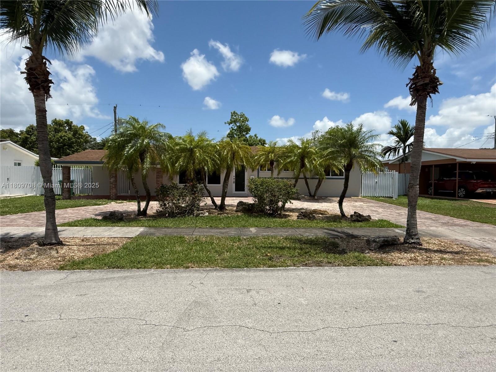 Rental Property at 10471 Sw 47th St, Miami, Broward County, Florida - Bedrooms: 3 
Bathrooms: 2  - $3,700 MO.