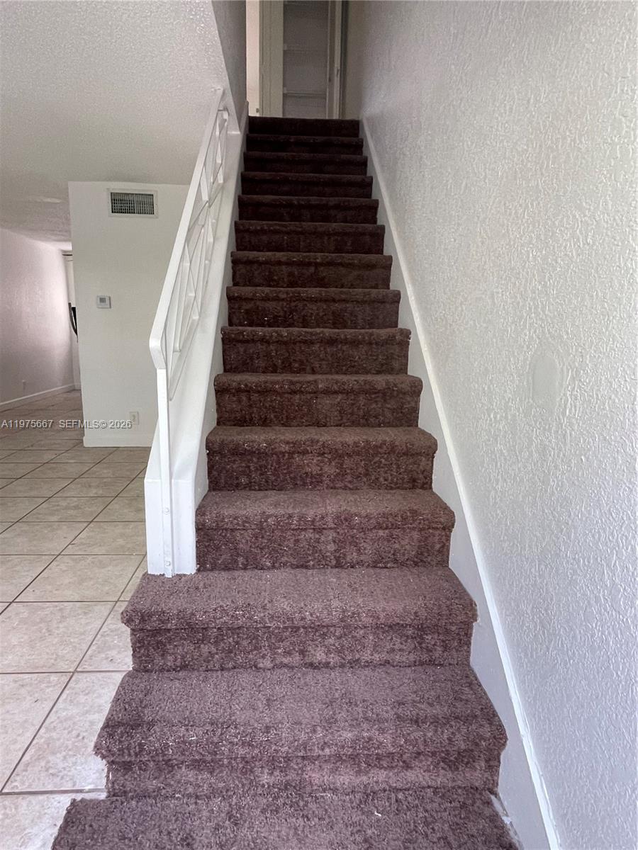 TOWNHOUSES OF PLANTATION - Residential