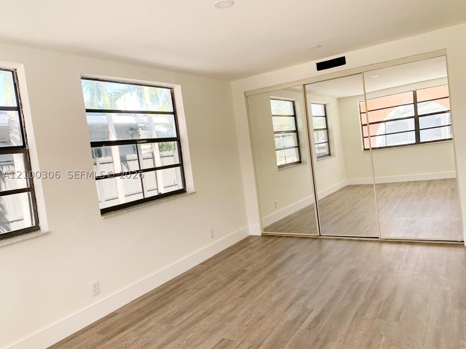 351 W 36th St