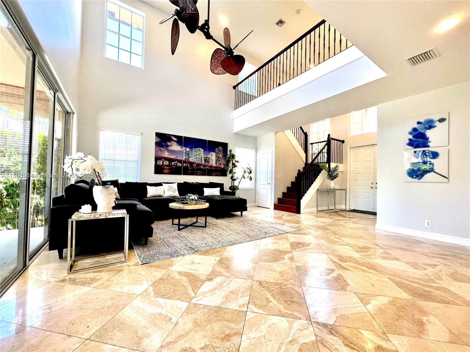 HOLLYWOOD LAKES SECTION - Residential Lease