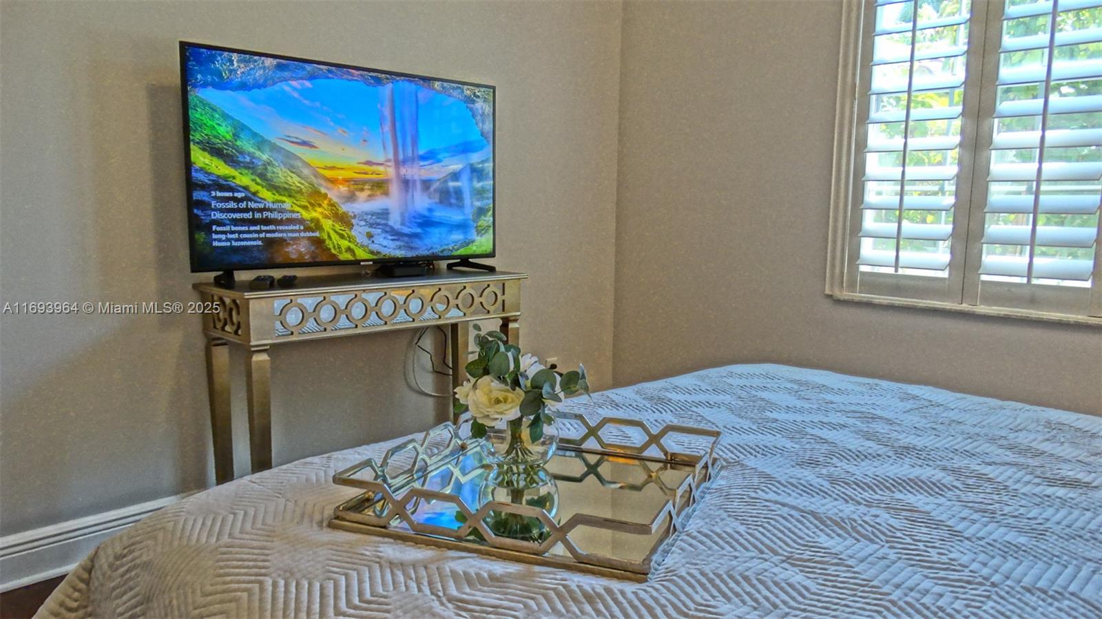 HOLLYWOOD LAKES SECTION - Residential Lease