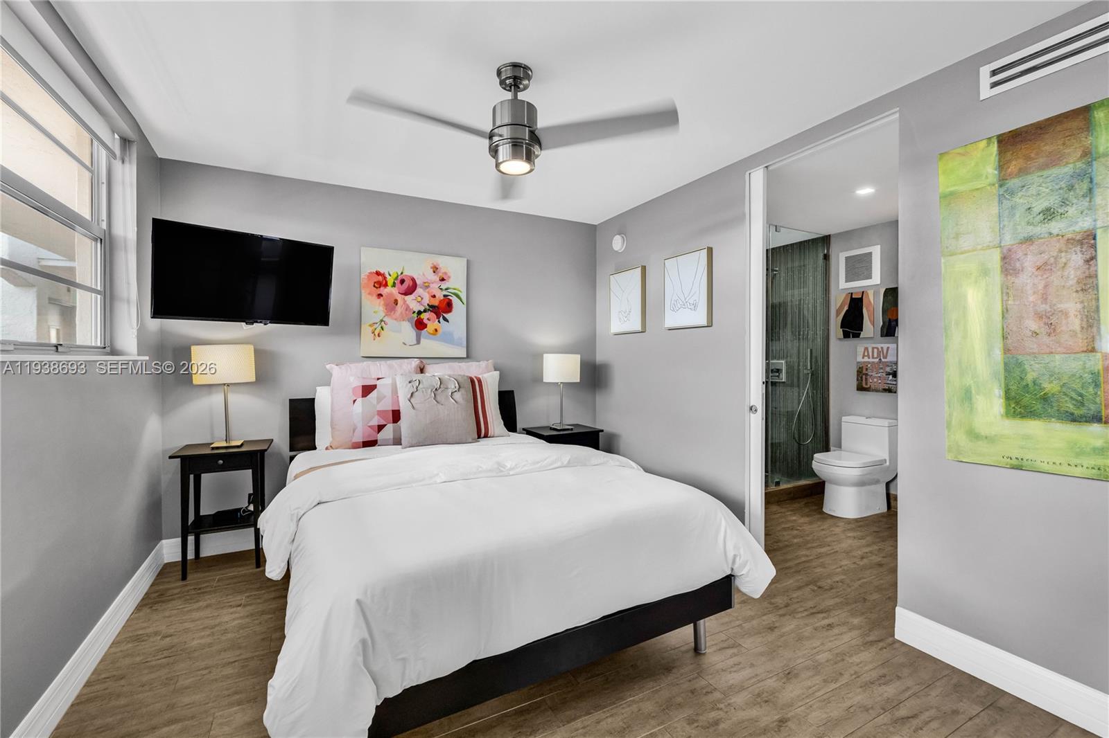 NIRVANA CONDO NO ONE COND - Residential