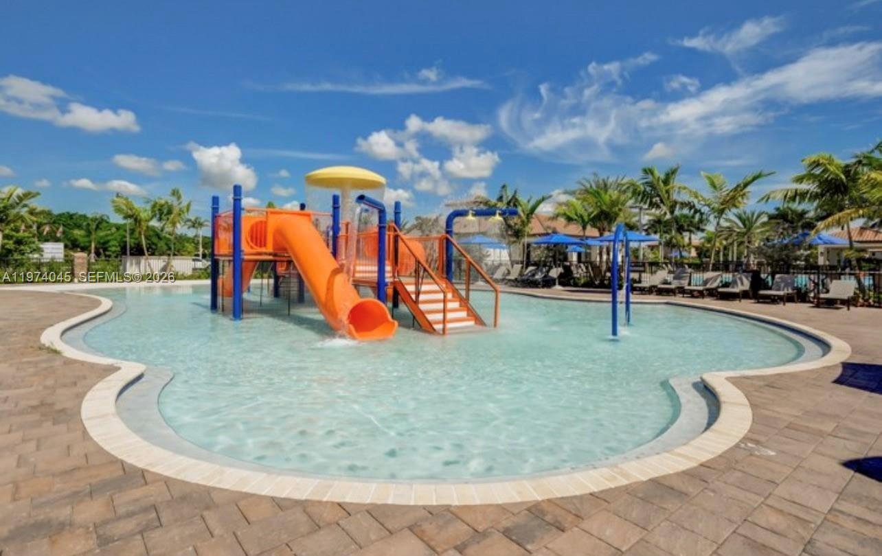 BAYWINDS OF DOMINICA AND - Residential