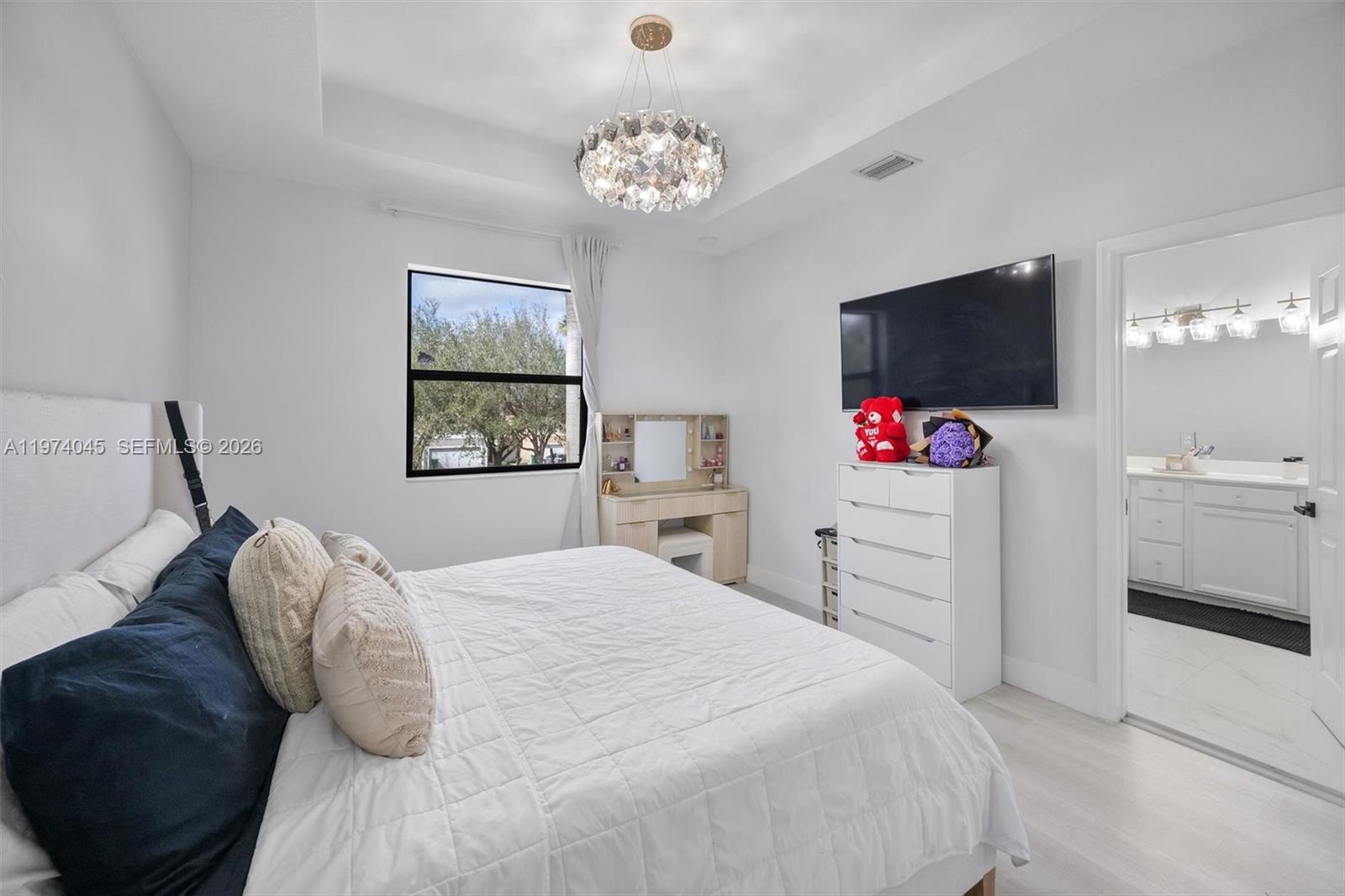 BAYWINDS OF DOMINICA AND - Residential