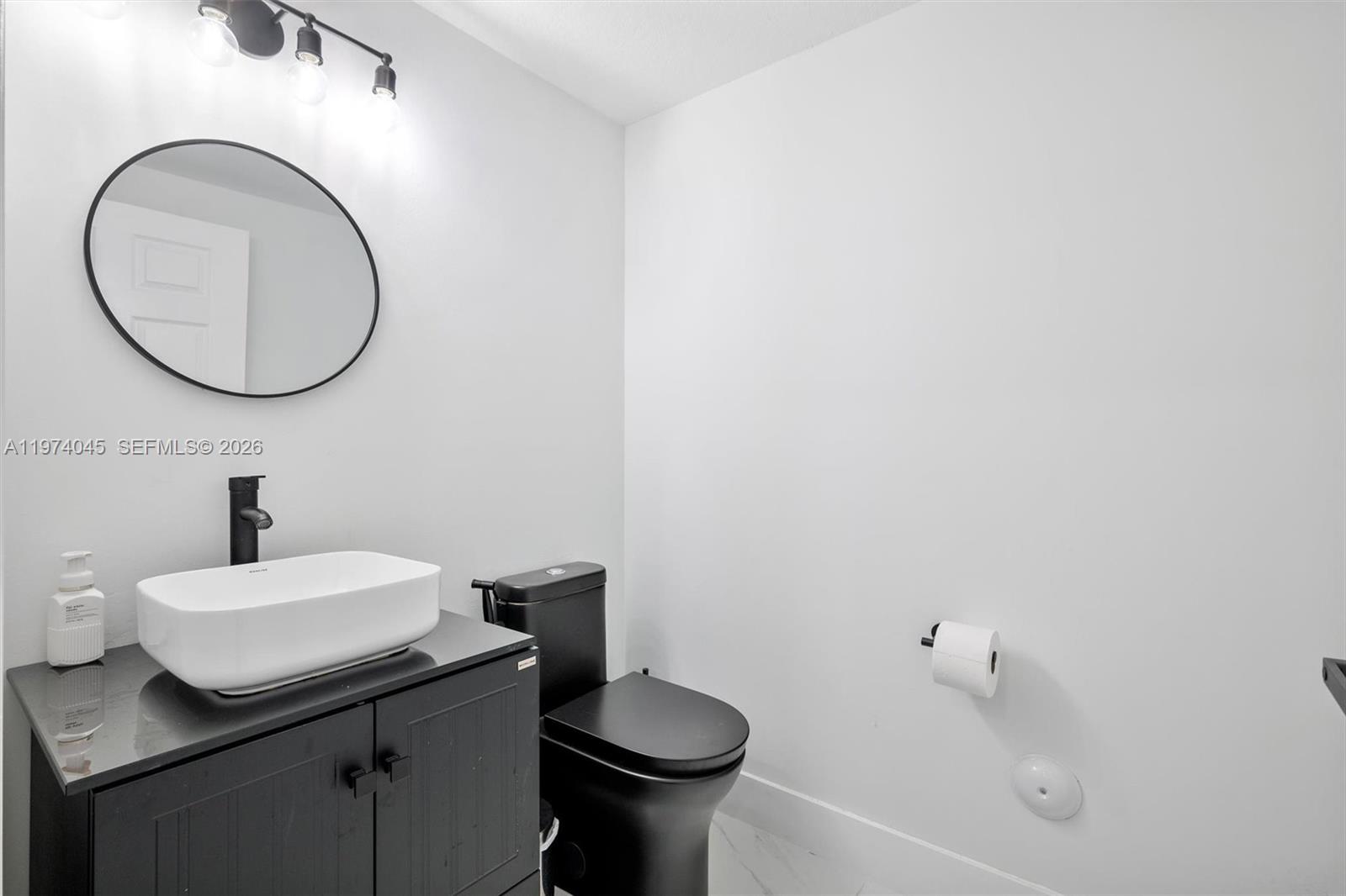 BAYWINDS OF DOMINICA AND - Residential