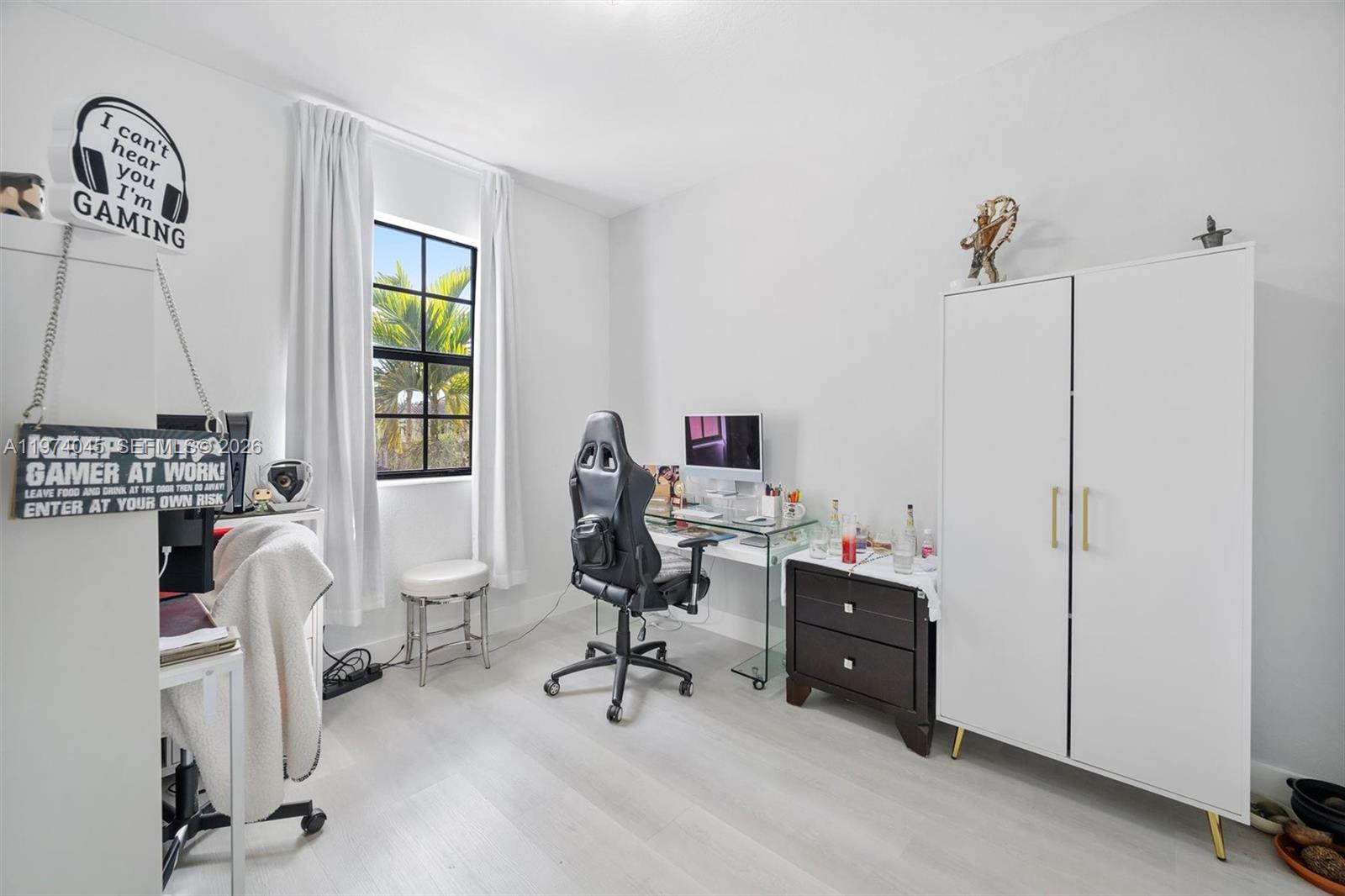 BAYWINDS OF DOMINICA AND - Residential