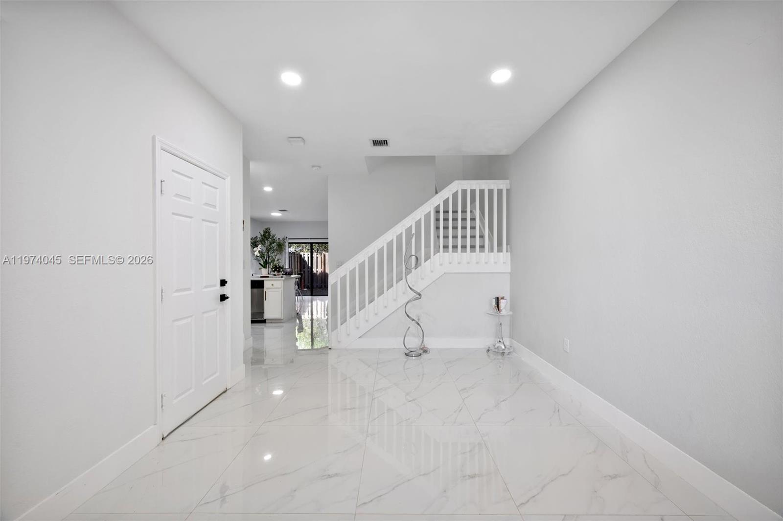 BAYWINDS OF DOMINICA AND - Residential