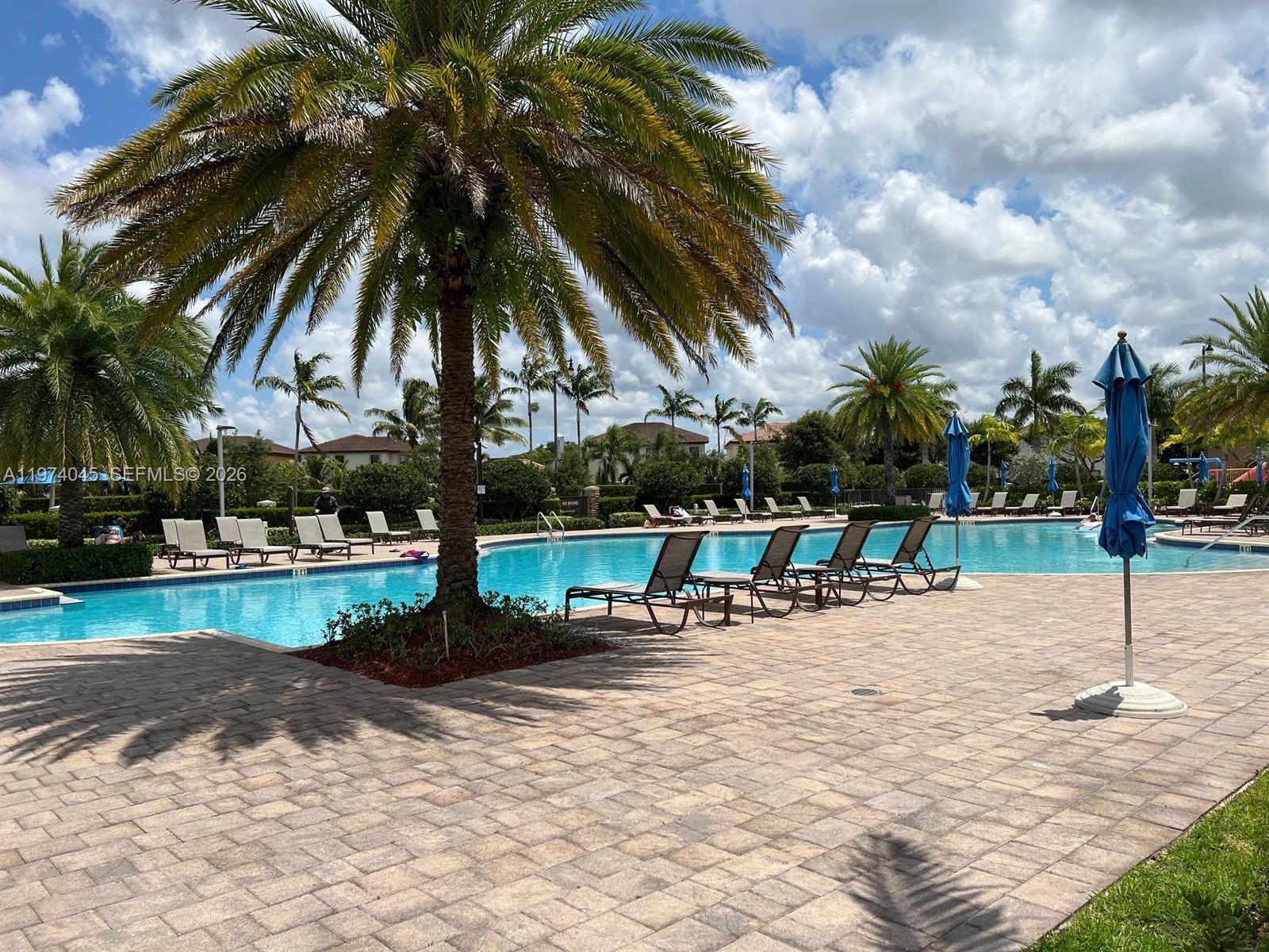 BAYWINDS OF DOMINICA AND - Residential