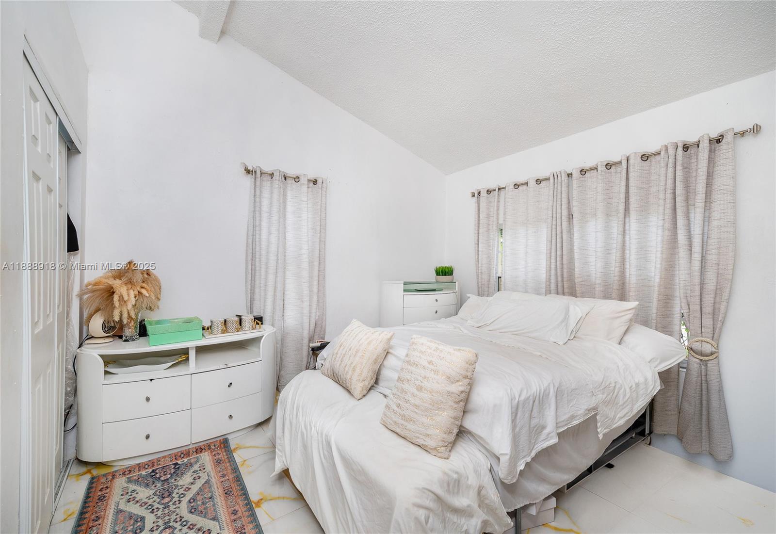 SHORECREST - Residential