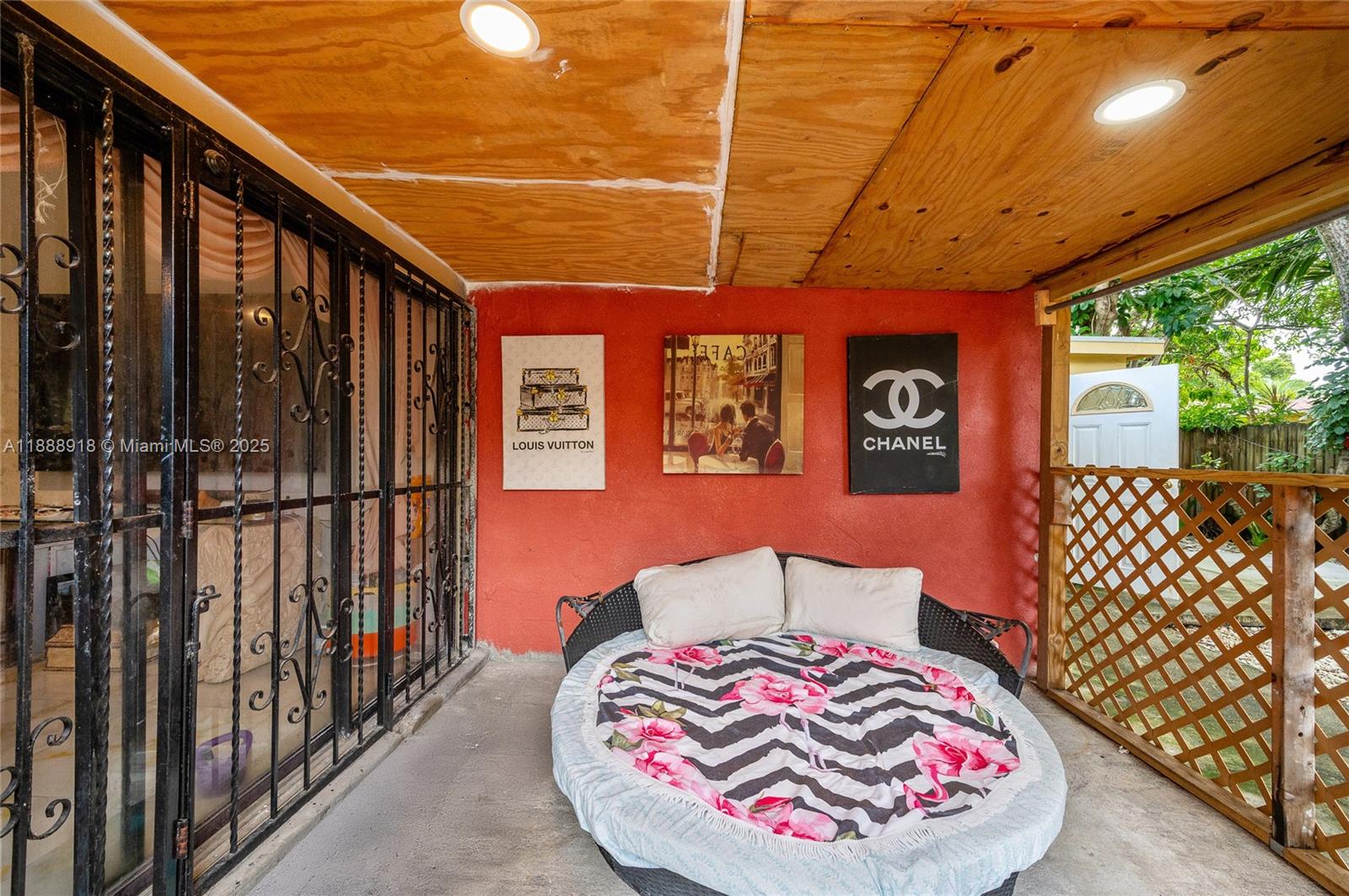 SHORECREST - Residential