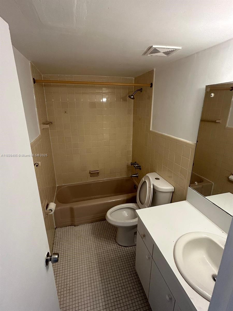 2005 Sans Souci Blvd 105