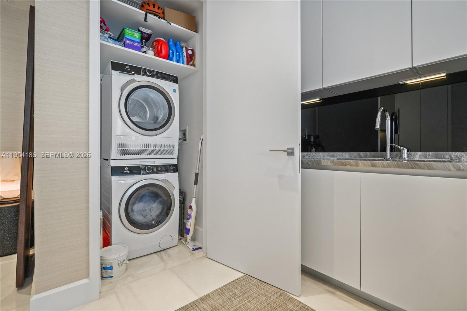 ESCOTTONIA PARK - Residential