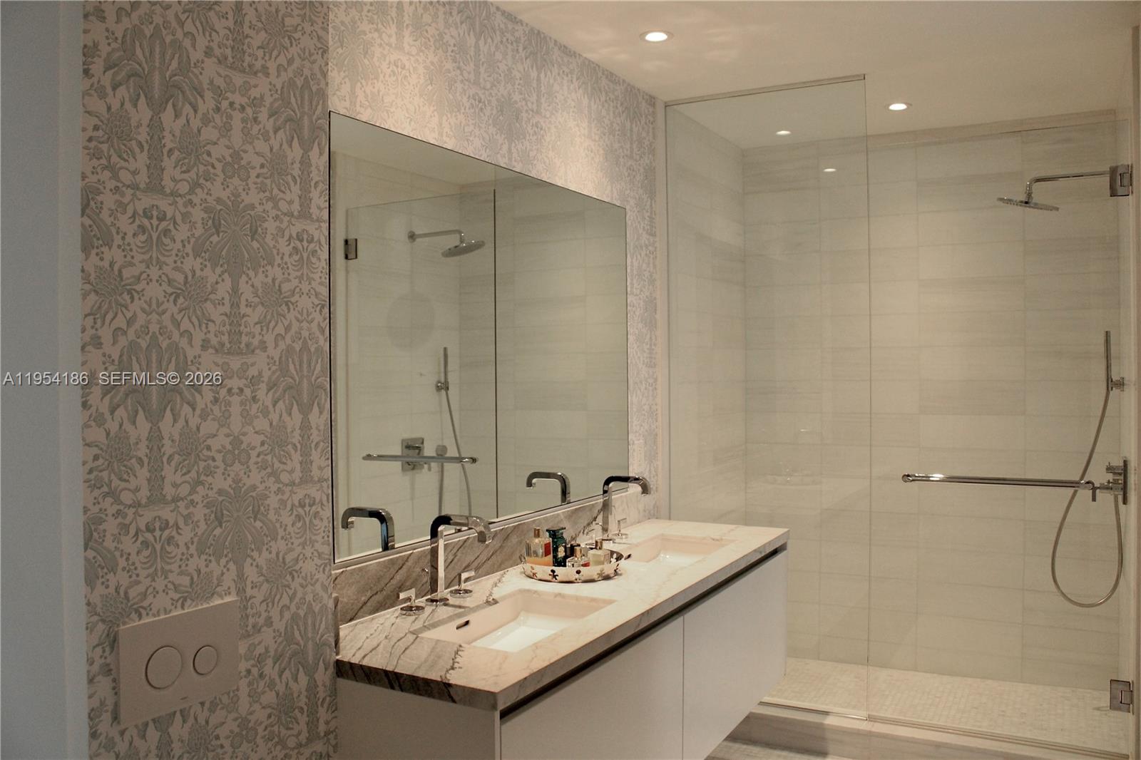 ESCOTTONIA PARK - Residential