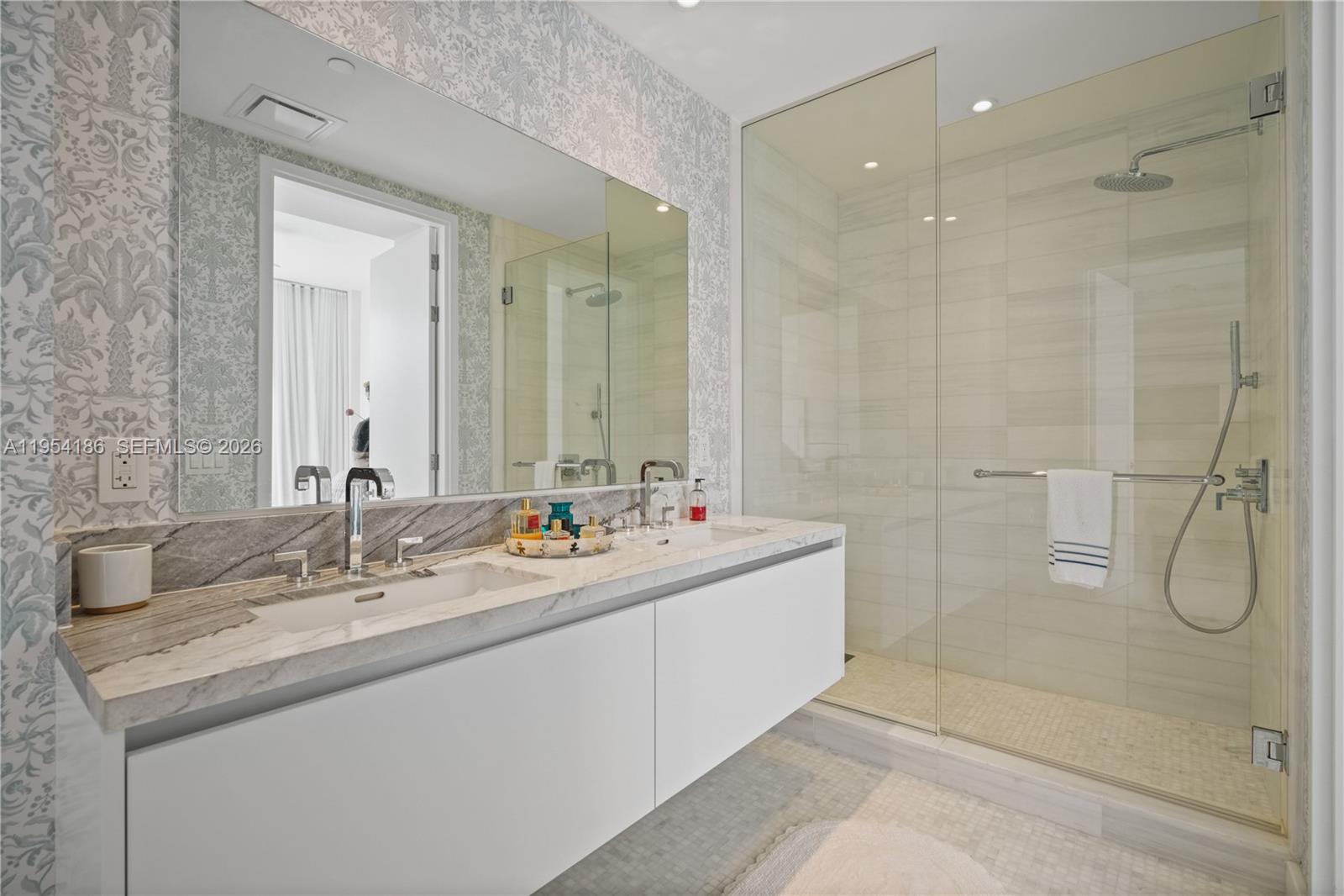 ESCOTTONIA PARK - Residential