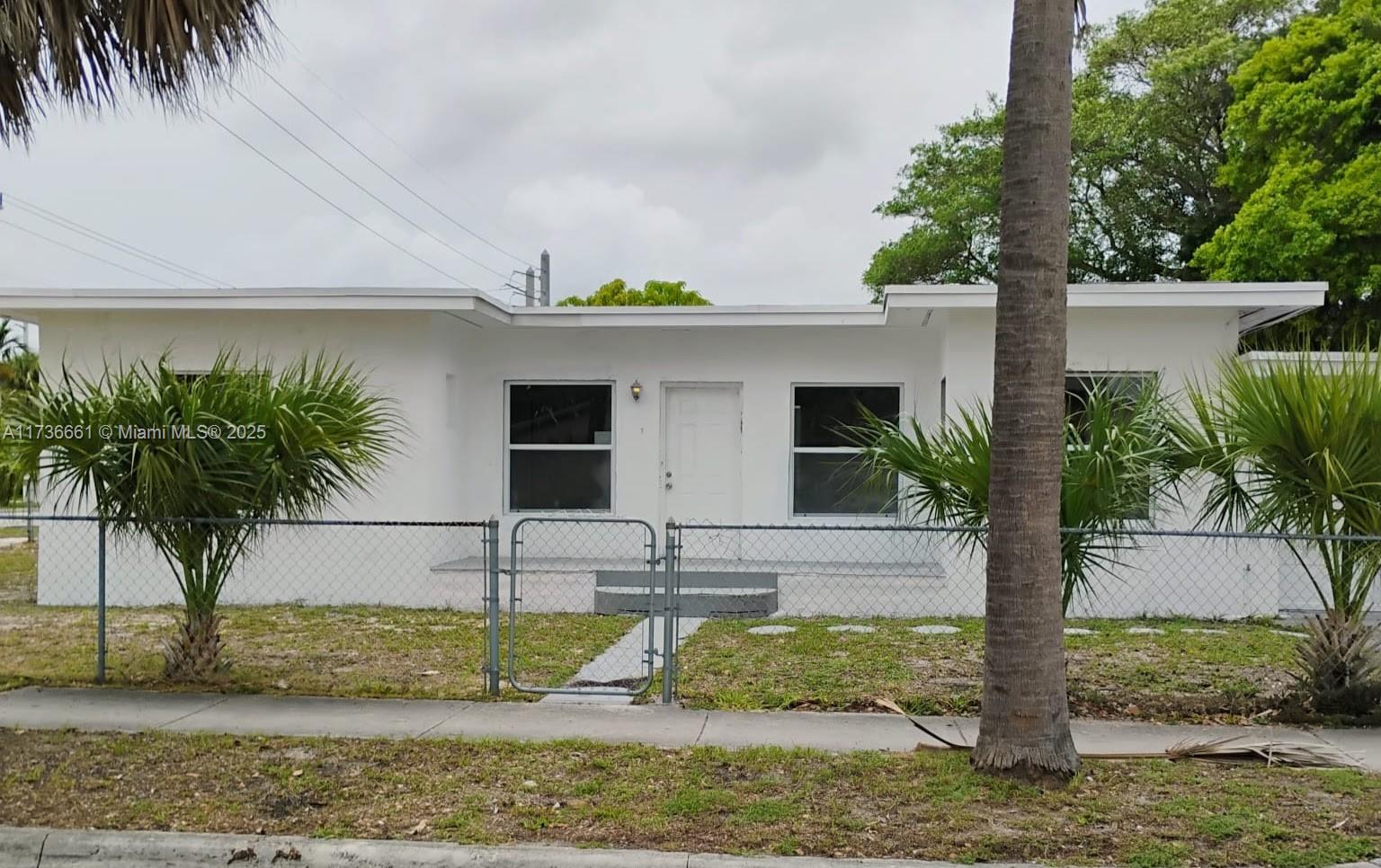 Rental Property at 16108 Ne 18th Pl 1, North Miami Beach, Miami-Dade County, Florida - Bedrooms: 2 
Bathrooms: 1  - $2,350 MO.