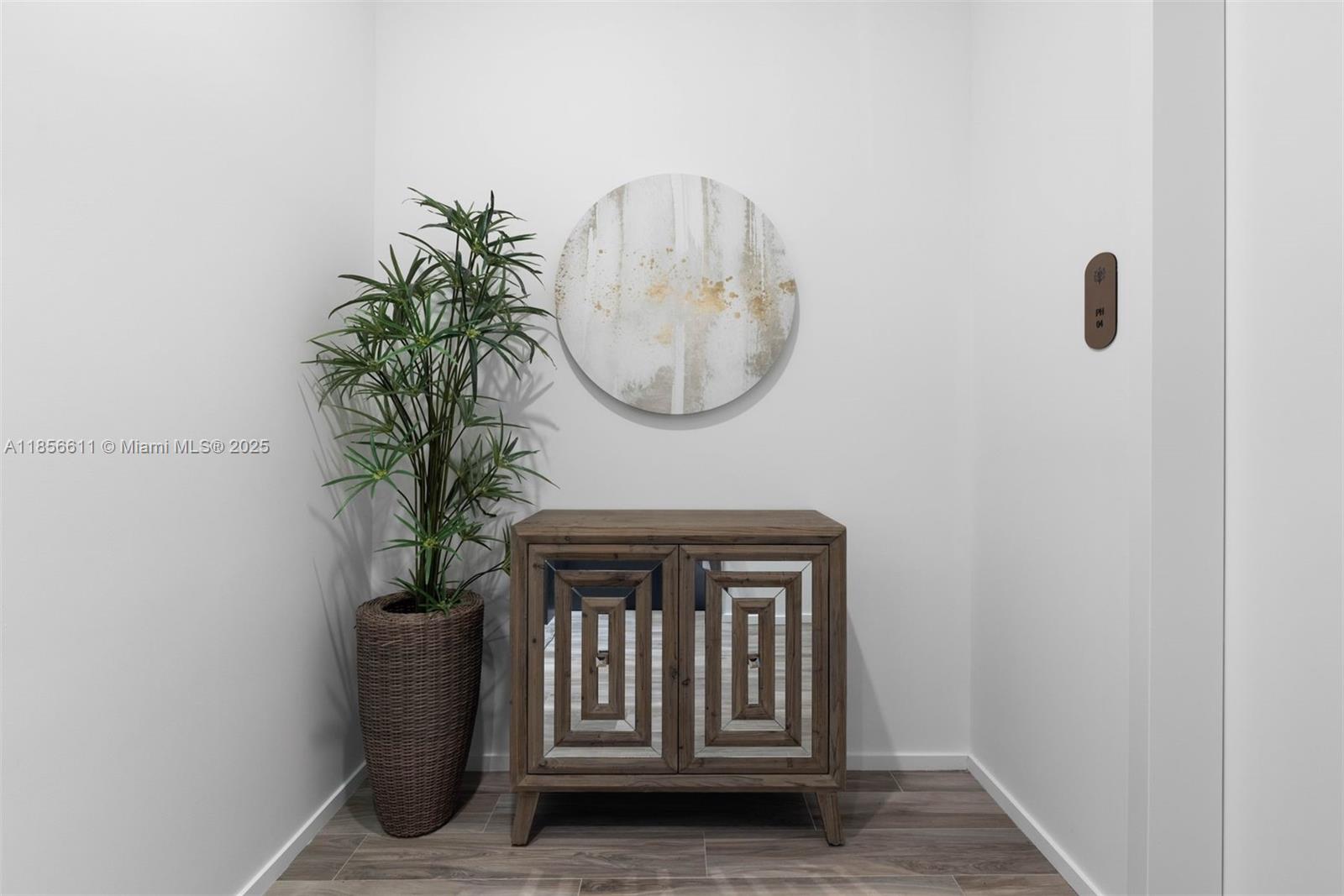 801 SMA RESIDENCES CONDO - Residential Lease