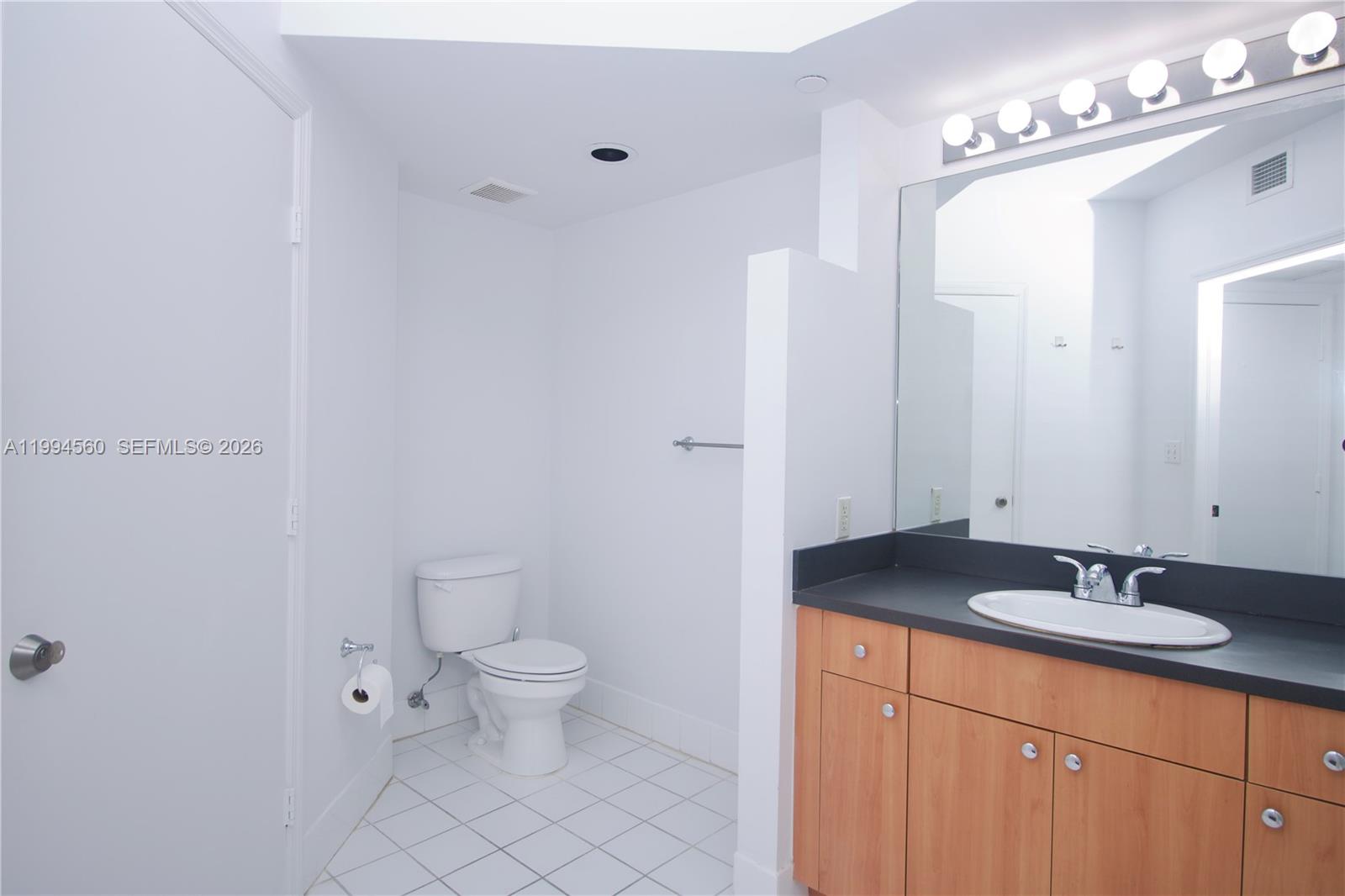 THE WAVERLY AT SOUTH BEAC - Residential Lease