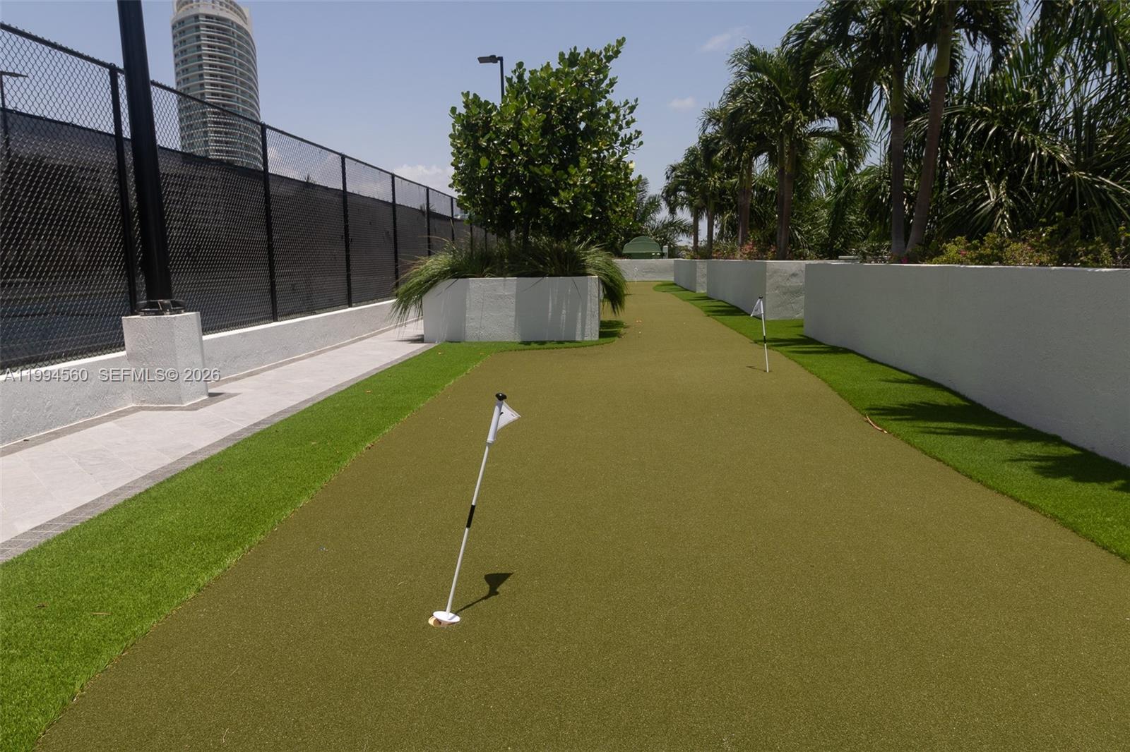 THE WAVERLY AT SOUTH BEAC - Residential Lease