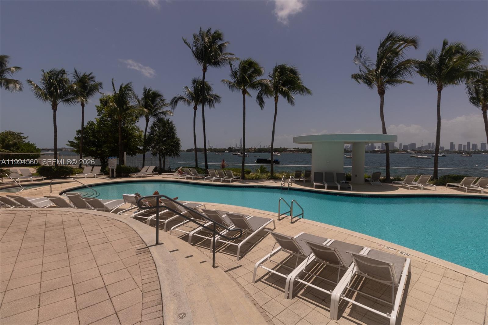 THE WAVERLY AT SOUTH BEAC - Residential Lease