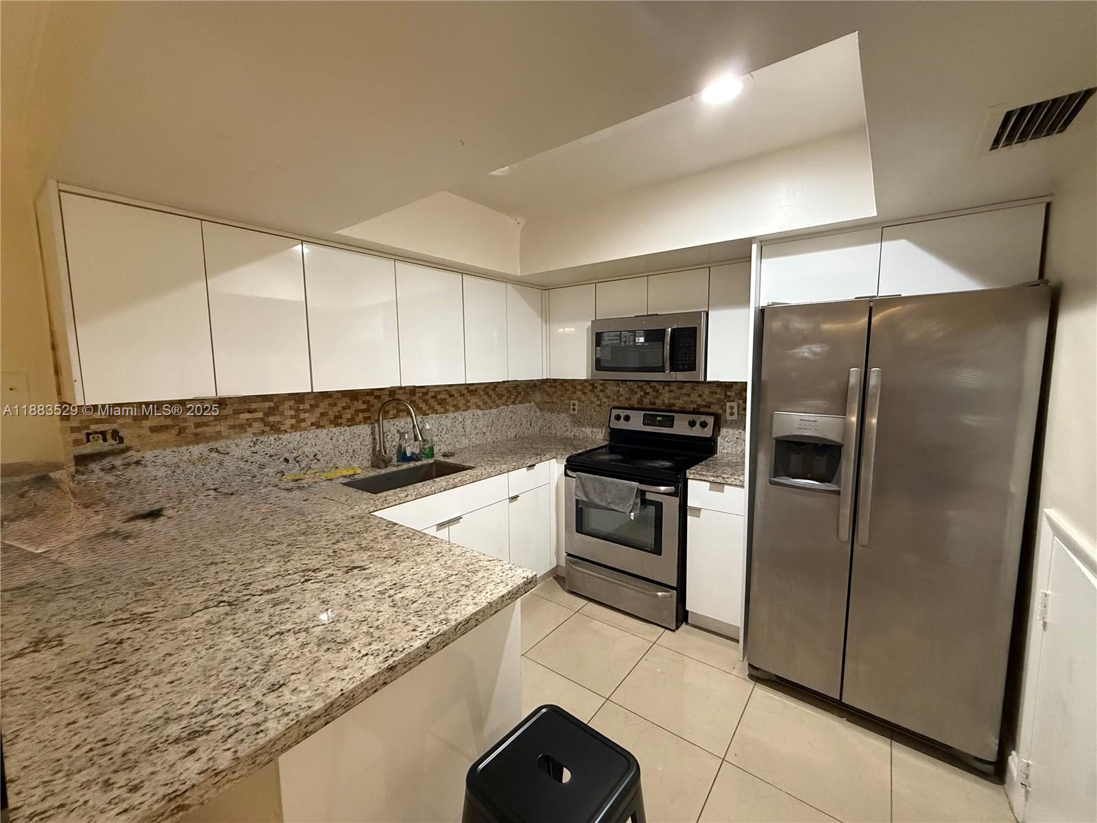 VALENCIA VILLAGE CONDO PH - Residential Lease