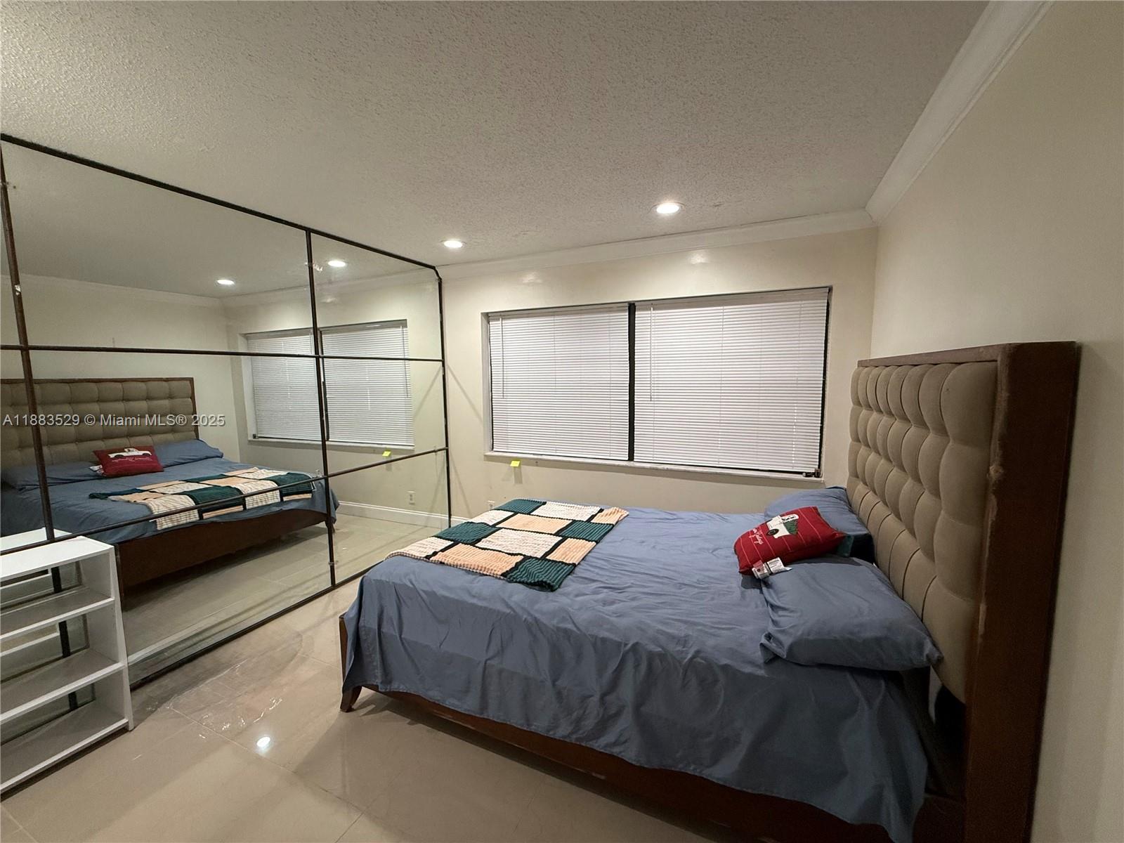 VALENCIA VILLAGE CONDO PH - Residential Lease