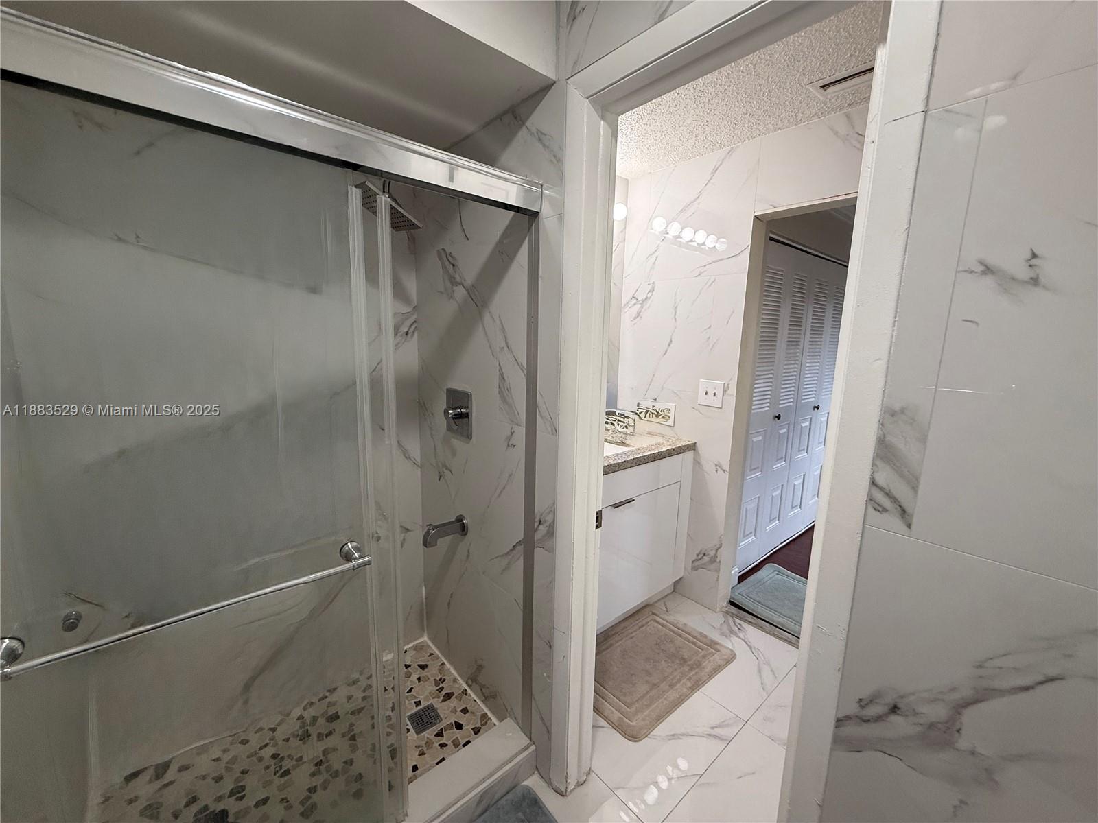 VALENCIA VILLAGE CONDO PH - Residential Lease
