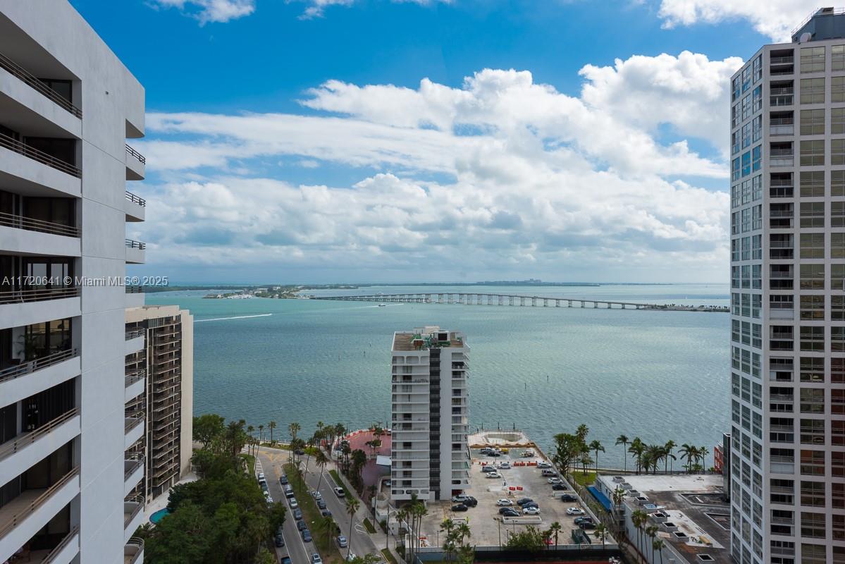 1451 Brickell Ave 2103