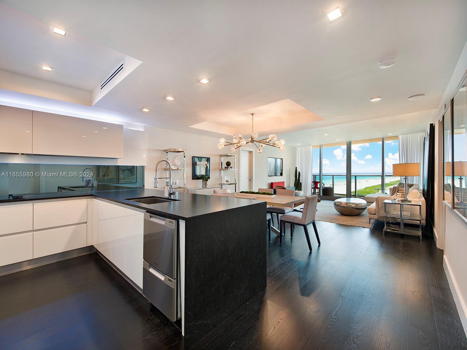 1455 Ocean Dr 1204