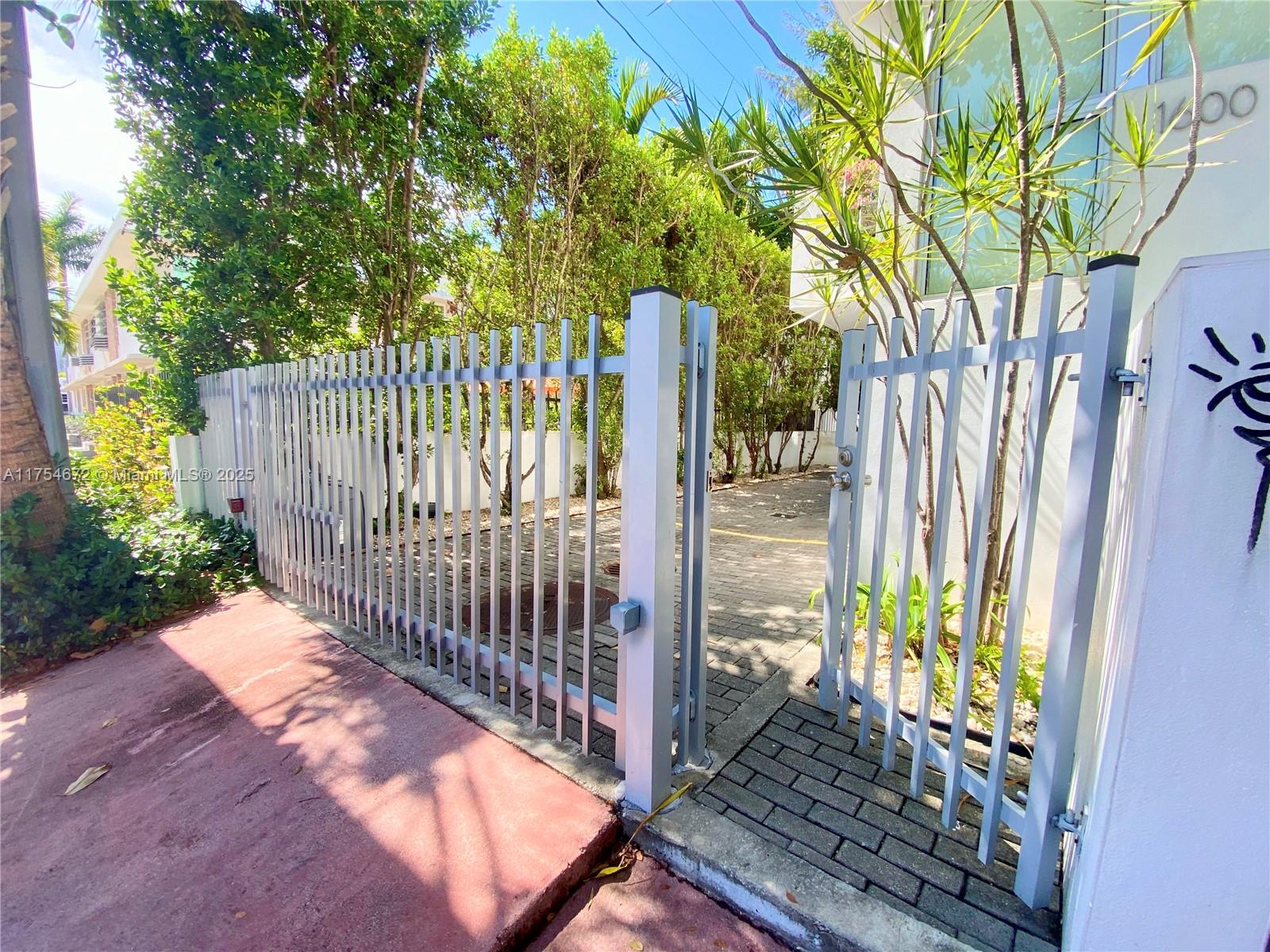 MICHIGAN PLACE CONDO - Residential