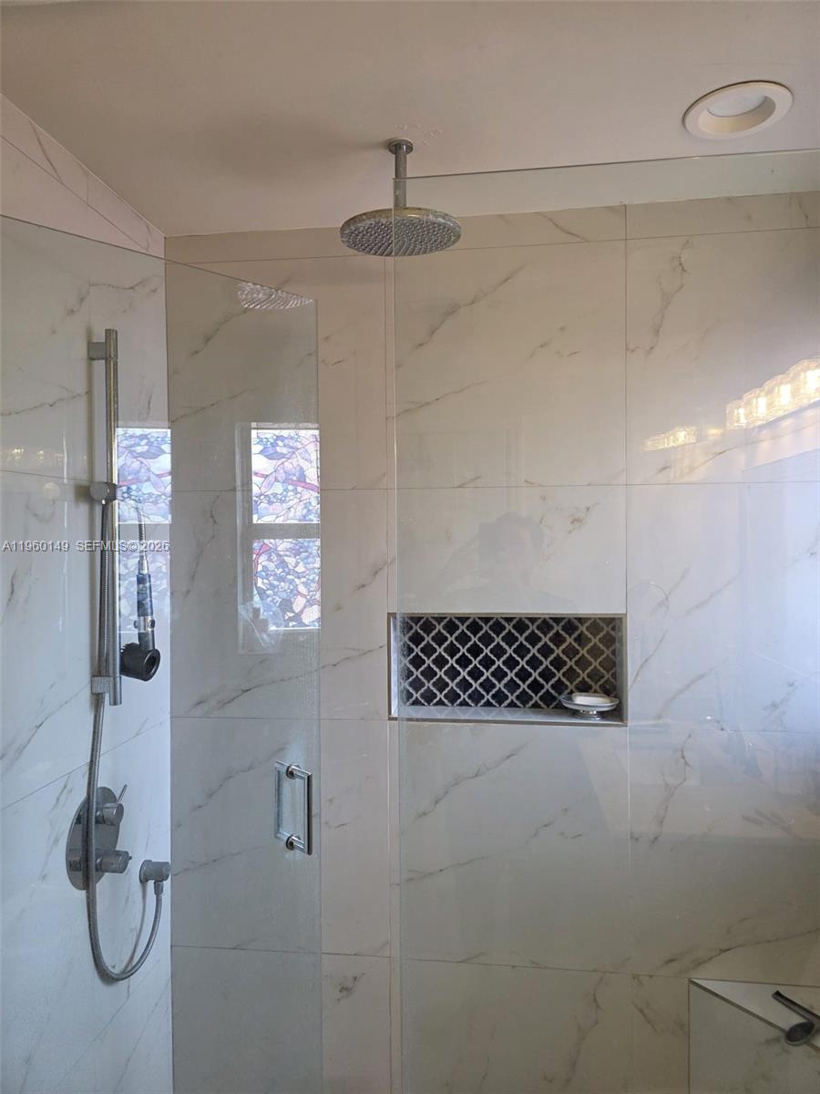 FOUR LAKES SEC 3 - Residential