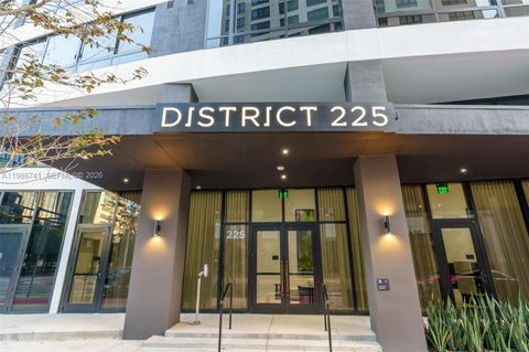 225 N Miami Ave 1709 Miami FL 33131