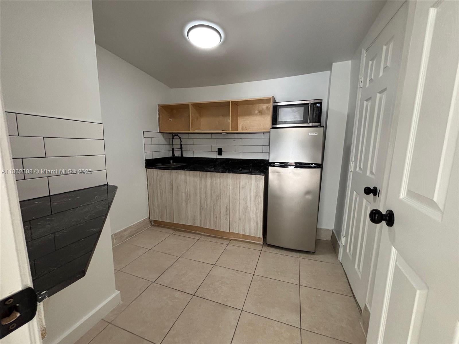 Cozy and budget-friendly studio available now! Features an open layout, perfect for one person. Includes access to a clean, shared laundry room. Conveniently located near shops, public transportation, and more