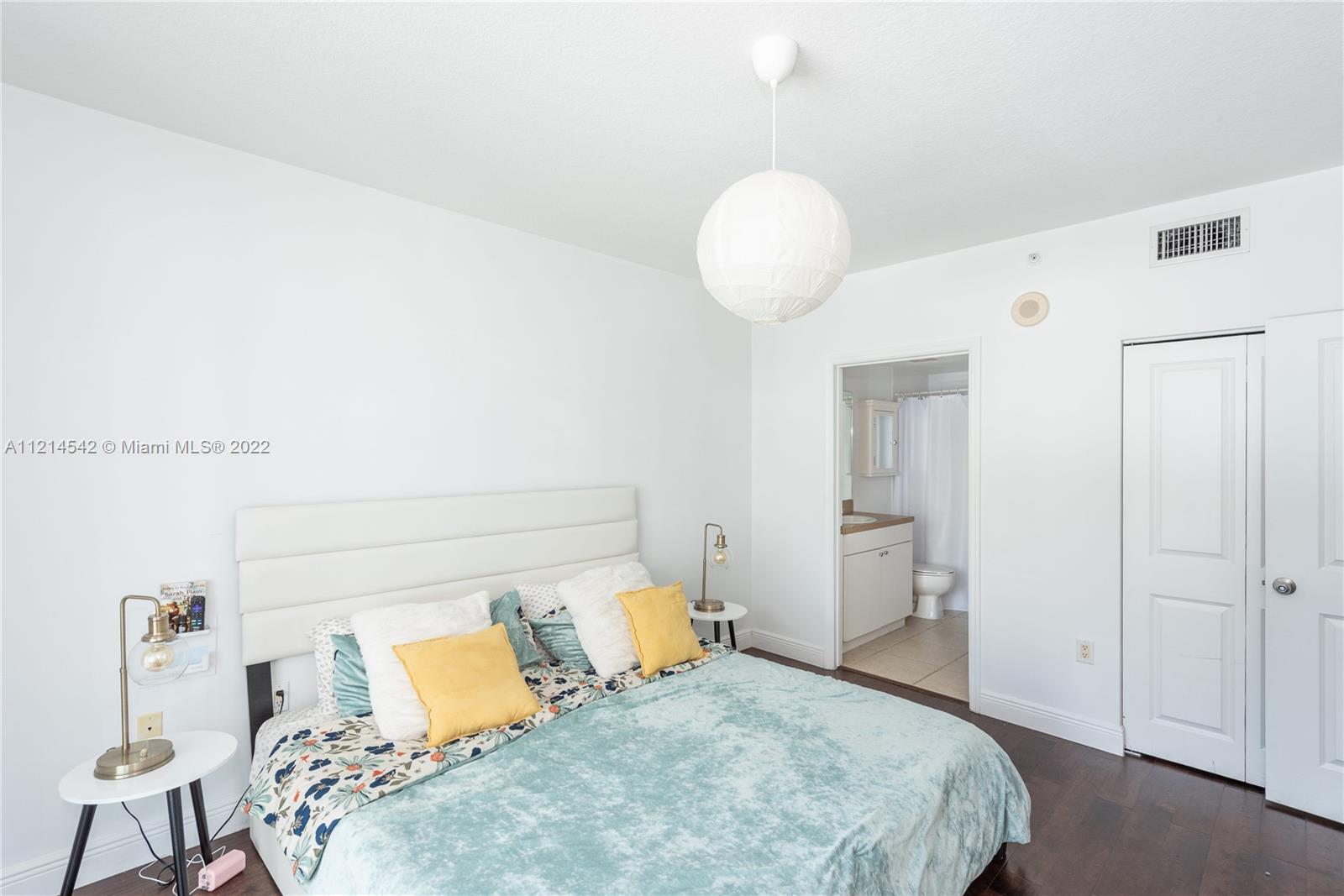 VUE AT BRICKELL CONDO - Residential Lease