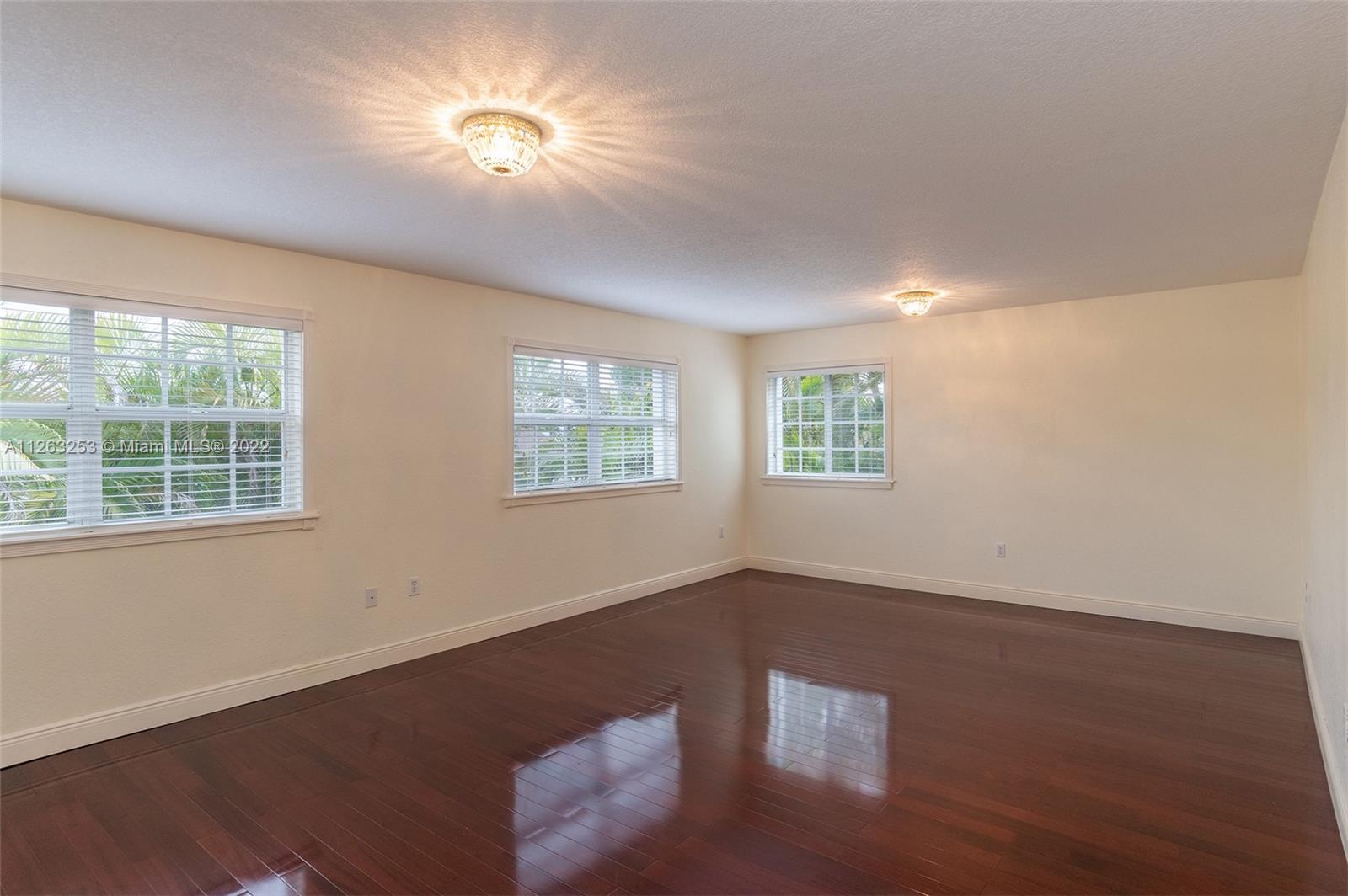 COUNTRY WALK SEC 5 - Residential Lease