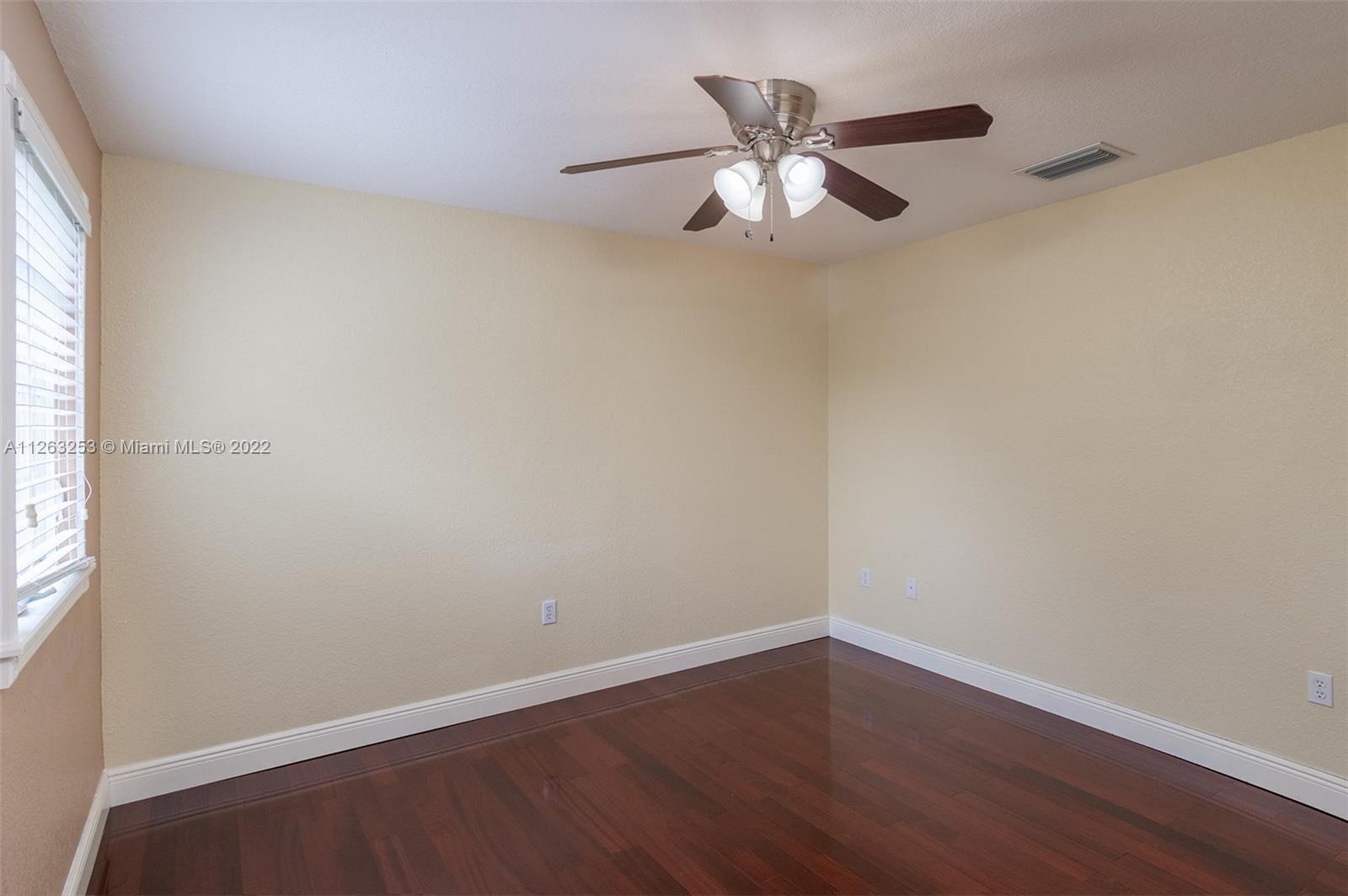 COUNTRY WALK SEC 5 - Residential Lease