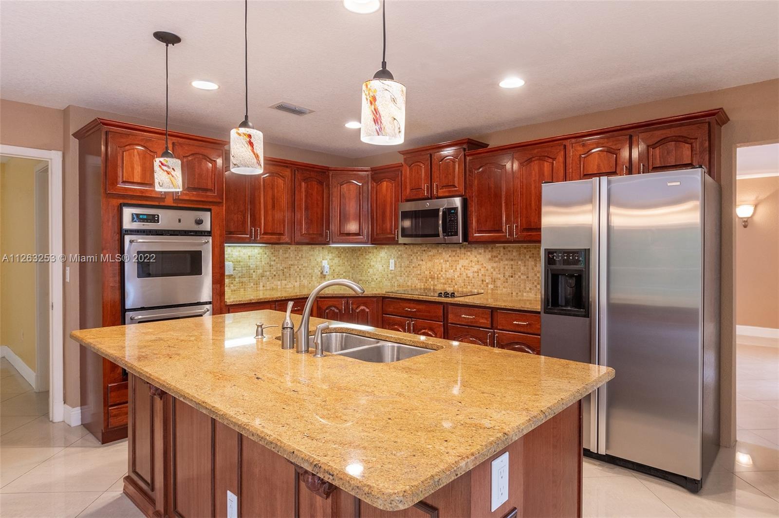 COUNTRY WALK SEC 5 - Residential Lease