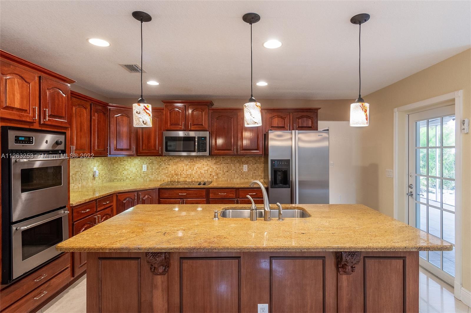 COUNTRY WALK SEC 5 - Residential Lease