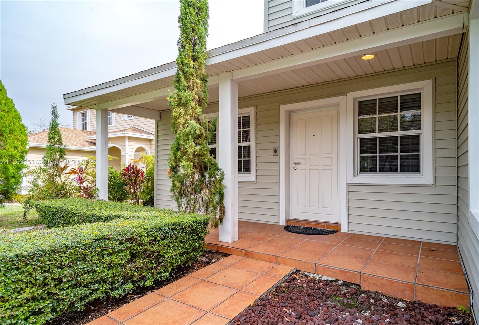 COUNTRY WALK SEC 5 - Residential Lease