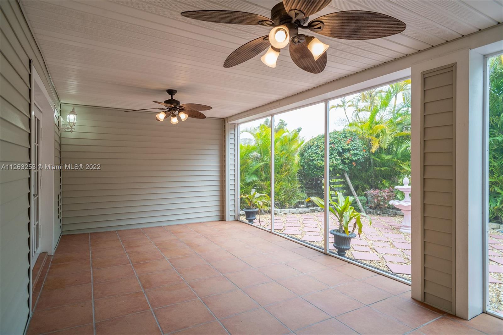 COUNTRY WALK SEC 5 - Residential Lease