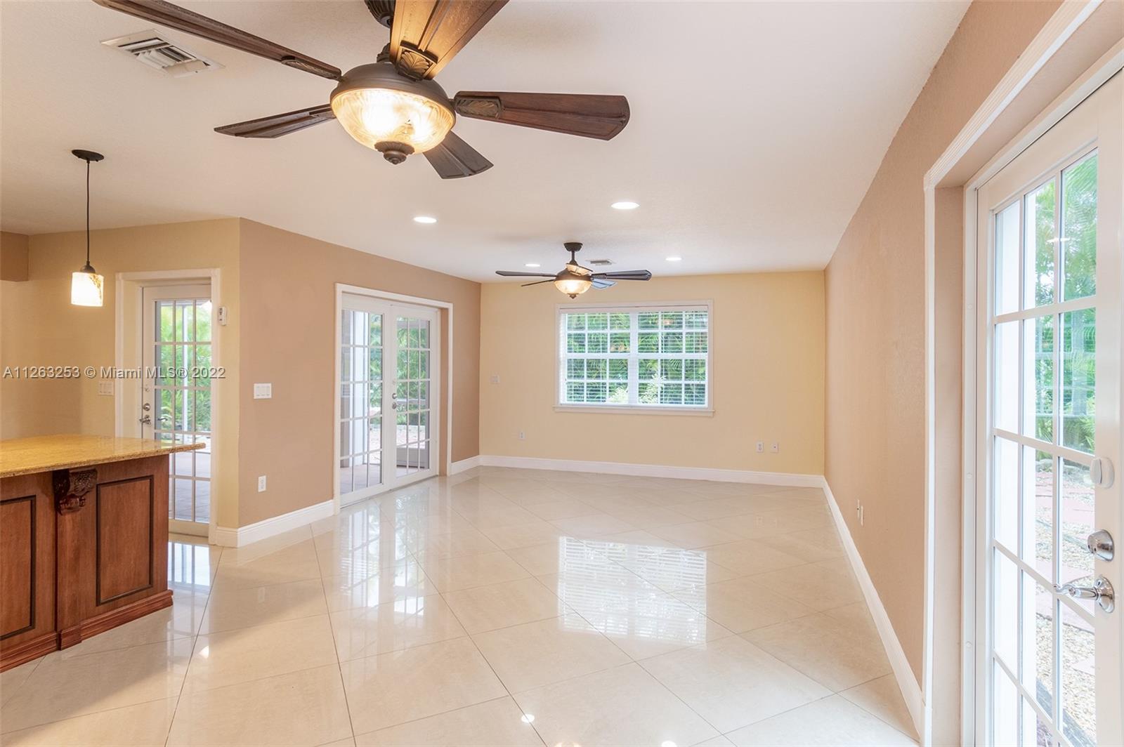 COUNTRY WALK SEC 5 - Residential Lease