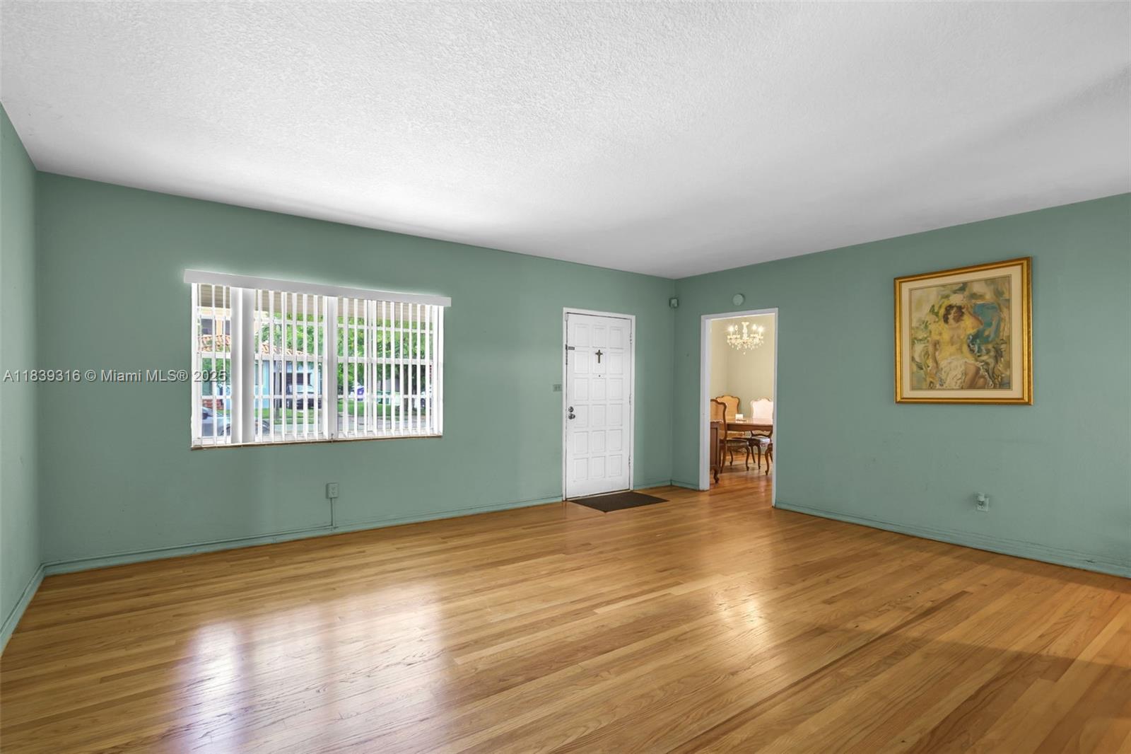 PORTER MANOR - Residential