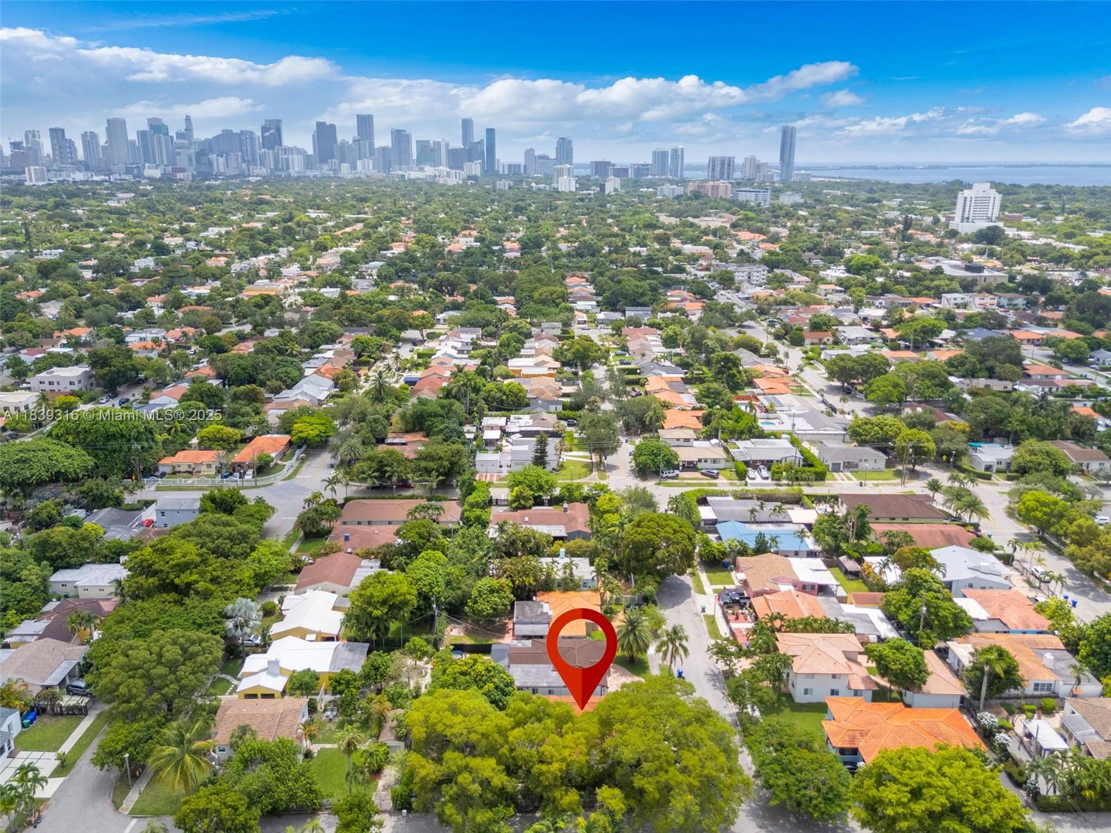 PORTER MANOR - Residential