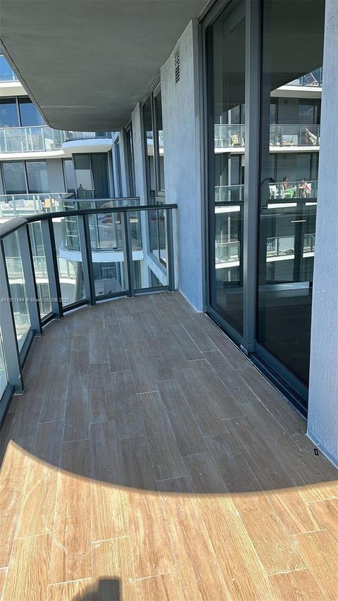 121 NE 34th St 2816 Miami FL 33137