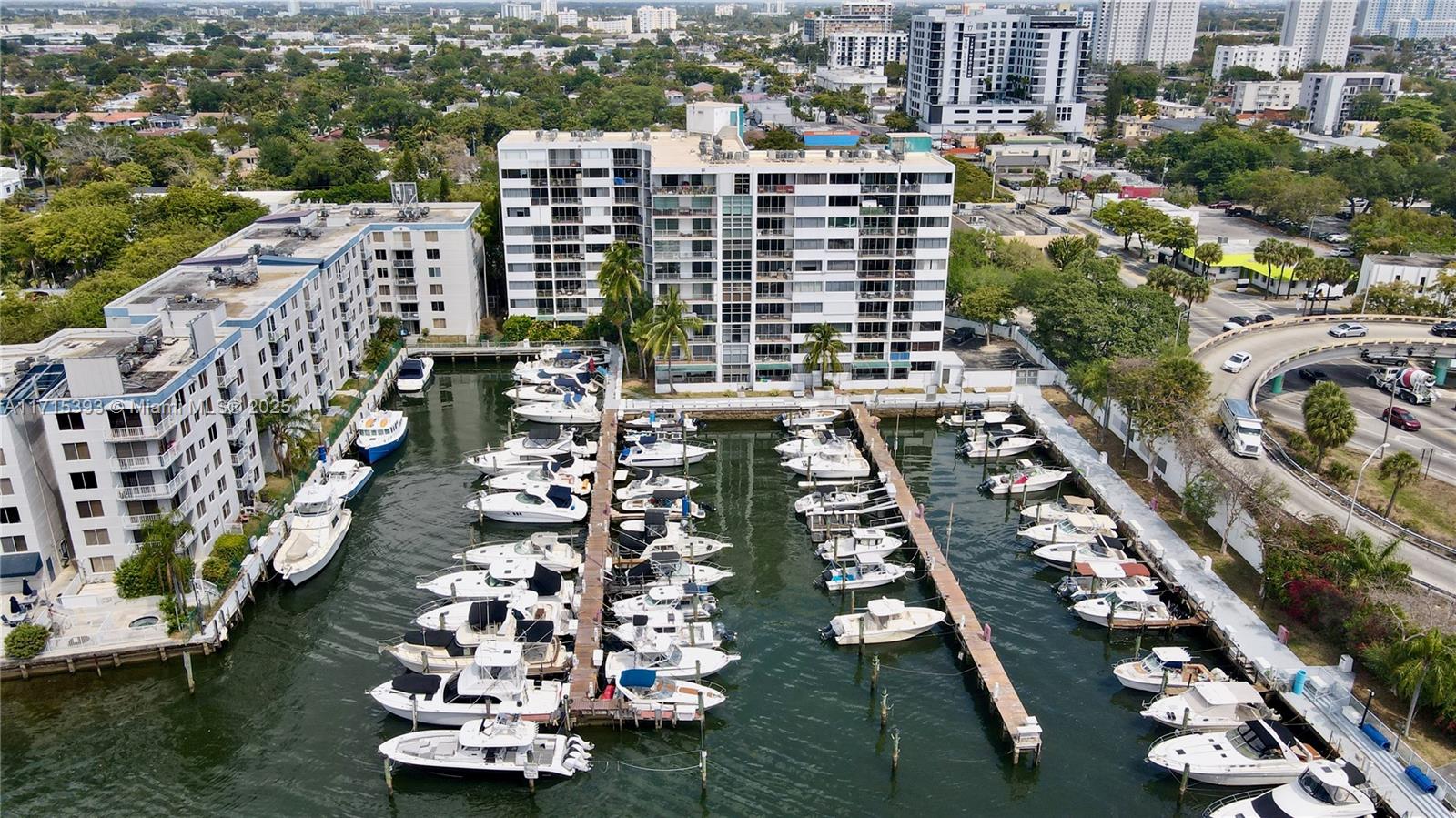 Rental Property at Address Not Disclosed, Miami, Broward County, Florida - Bedrooms: 2 
Bathrooms: 2  - $2,200 MO.