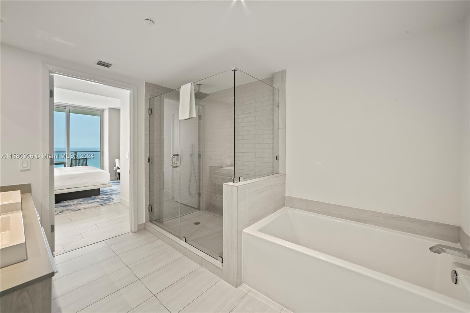 4010 SOUTH OCEAN CONDO - Residential Lease