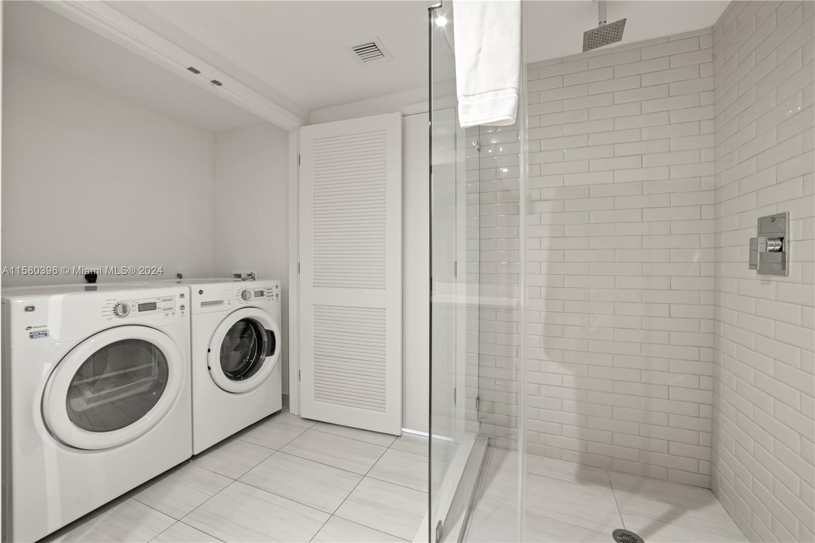 4010 SOUTH OCEAN CONDO - Residential Lease