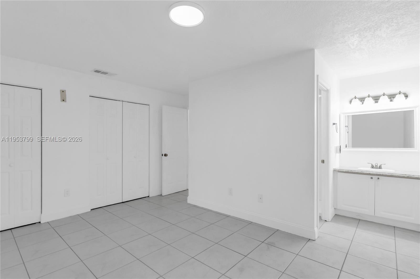 WESTWIND LAKES TOWNHOUSES - Residential