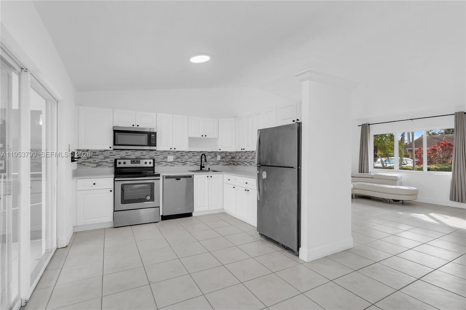 WESTWIND LAKES TOWNHOUSES - Residential