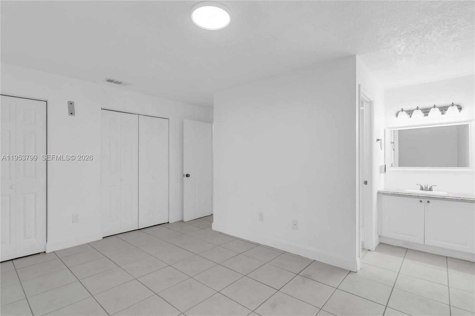 WESTWIND LAKES TOWNHOUSES - Residential